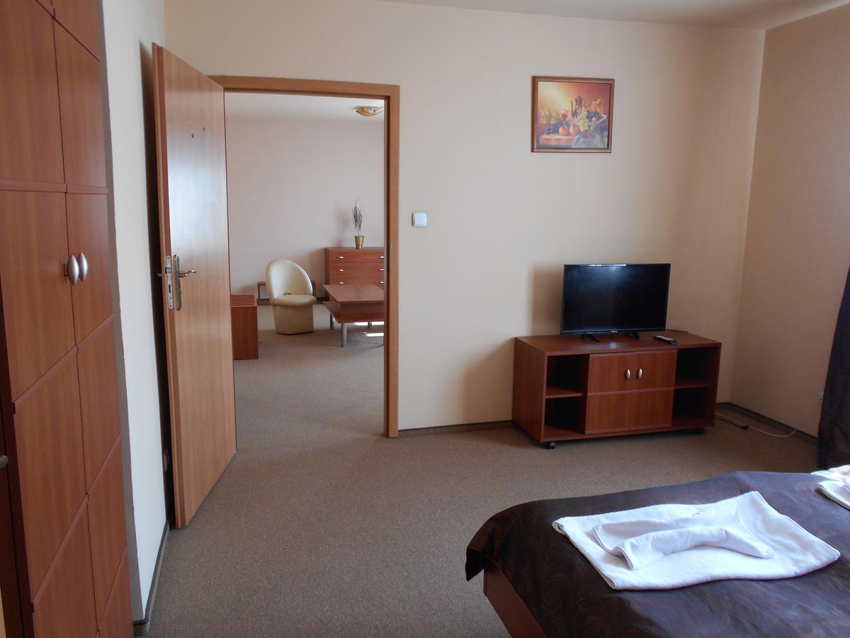 Hotel Astor Radom Dış mekan fotoğraf